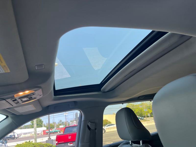 Used 2021 Toyota Highlander Limited image 8