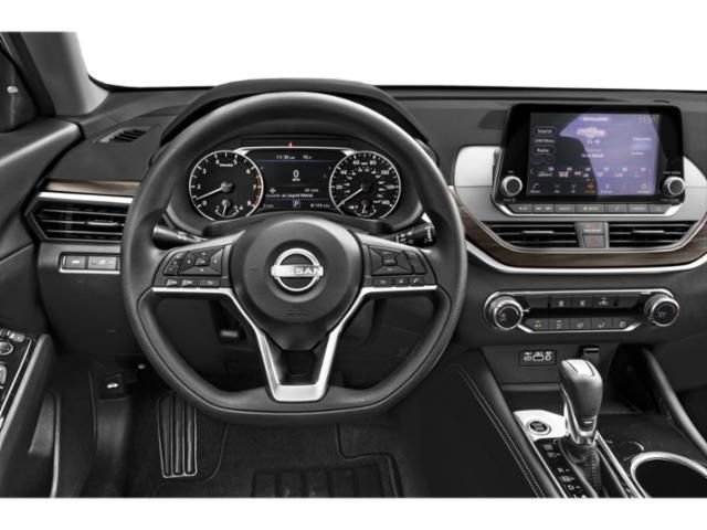 New 2025 Nissan Altima 2.5 SV w/ SV Premium Package FWD image 6