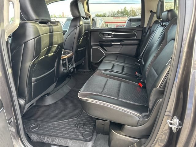 Used 2022 RAM 1500 Laramie AWD/4WD image 16