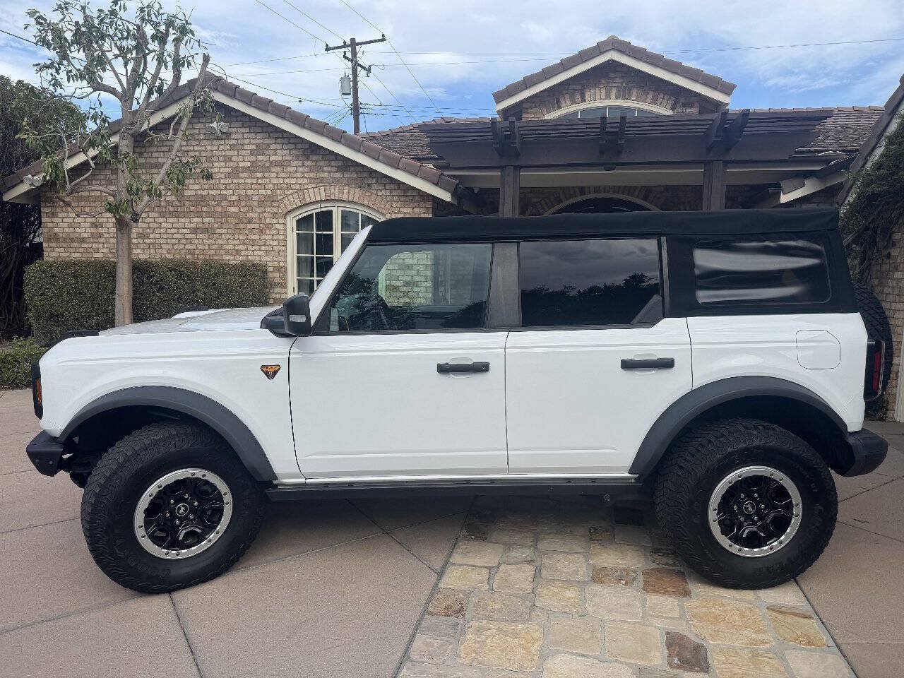 Used 2021 Ford Bronco Badlands AWD/4WD image 2