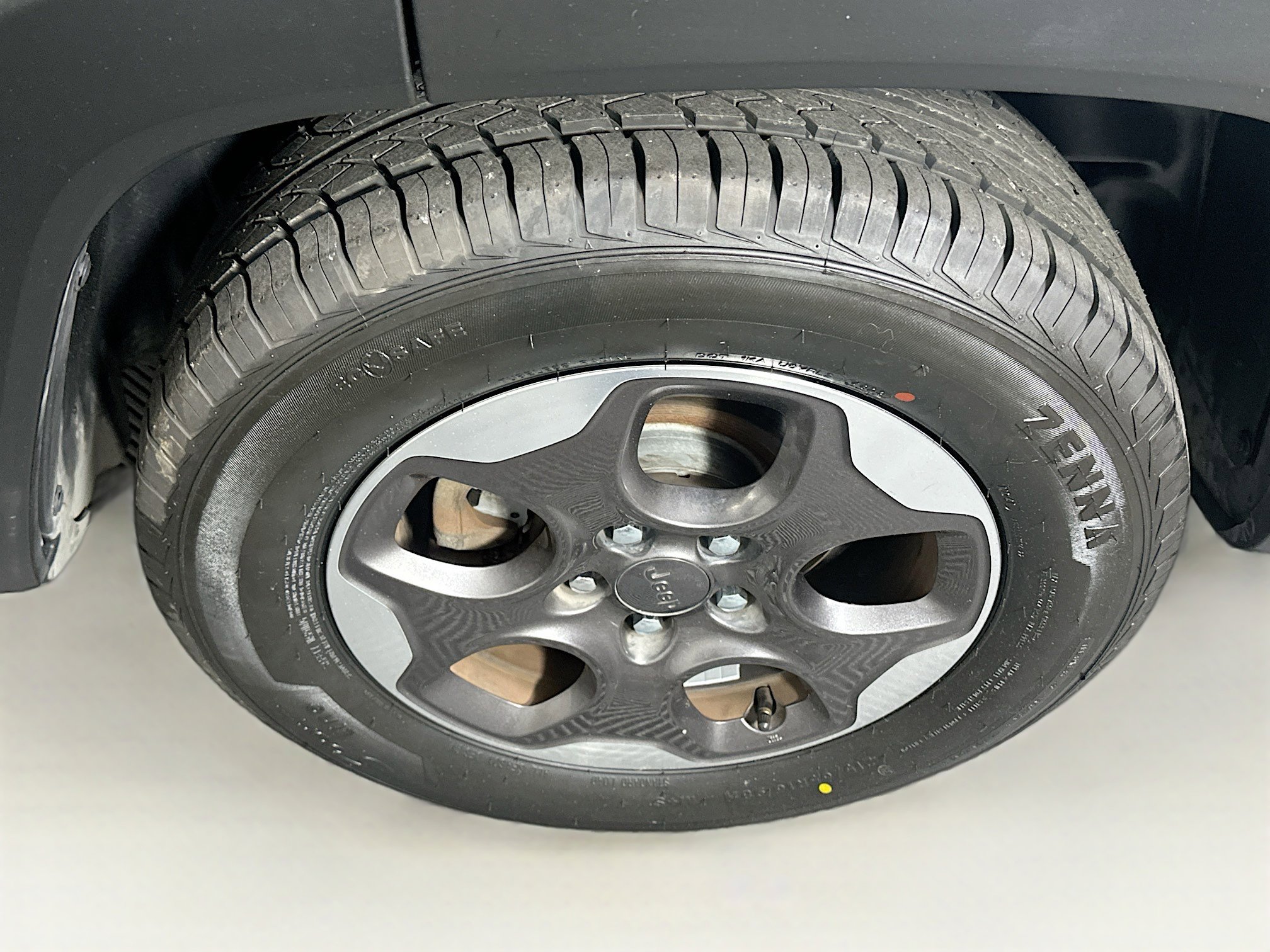 Used 2016 Jeep Renegade Sport w/ Power & Air Group image 11