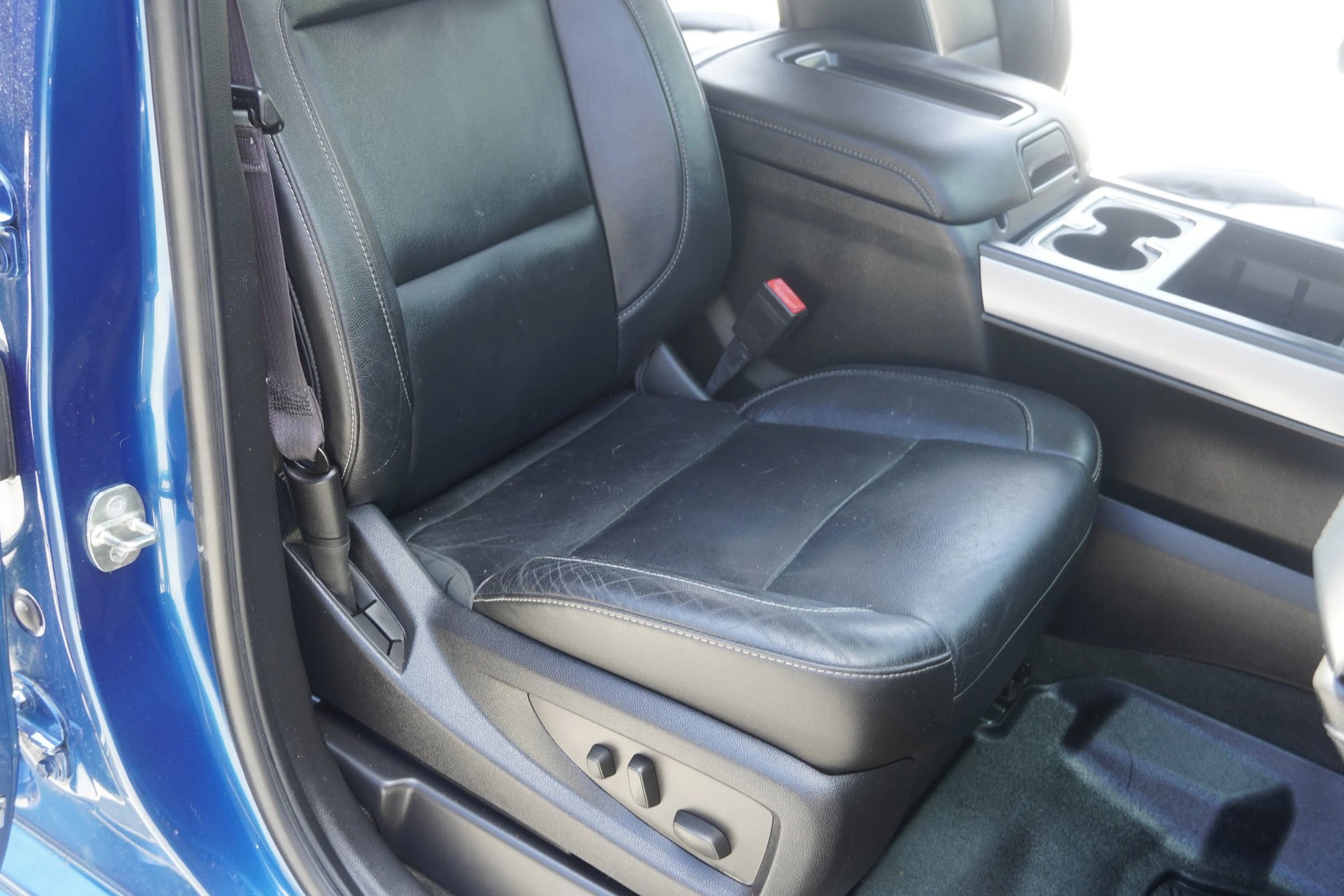 Used 2015 Chevrolet Silverado 1500 LTZ Z71 AWD/4WD image 34