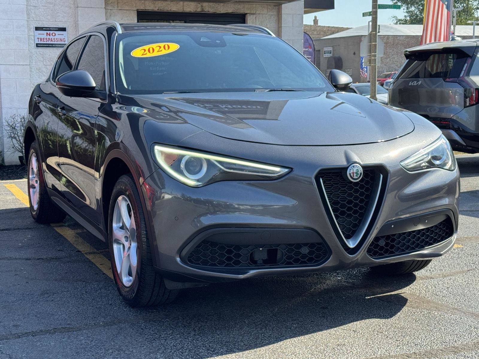 Used 2020 Alfa Romeo Stelvio Sport w/ Cold Weather Package image 8
