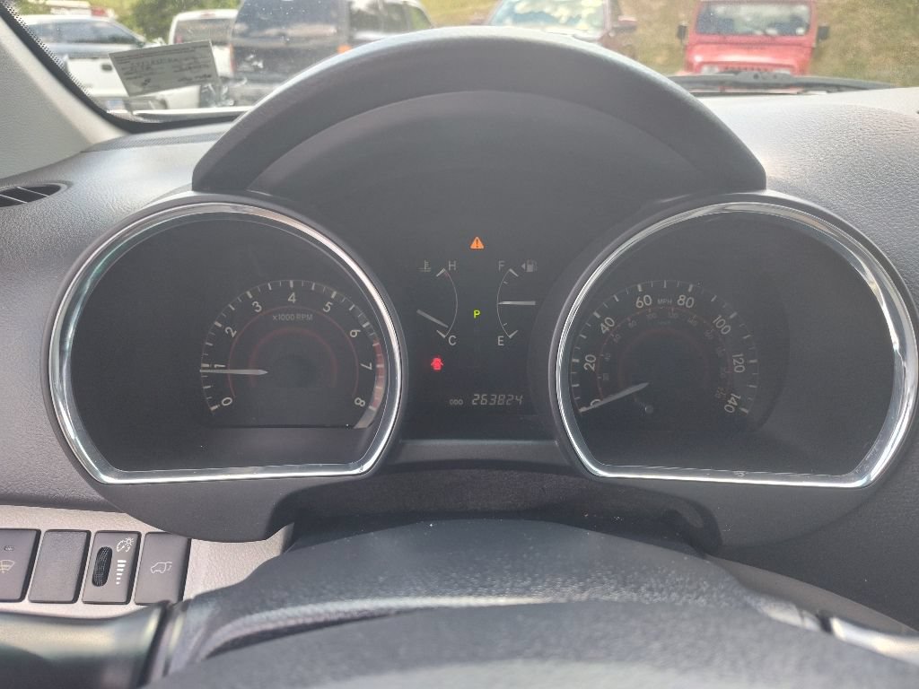Used 2010 Toyota Highlander Sport w/ Extra Value Pkg 4 FWD image 17