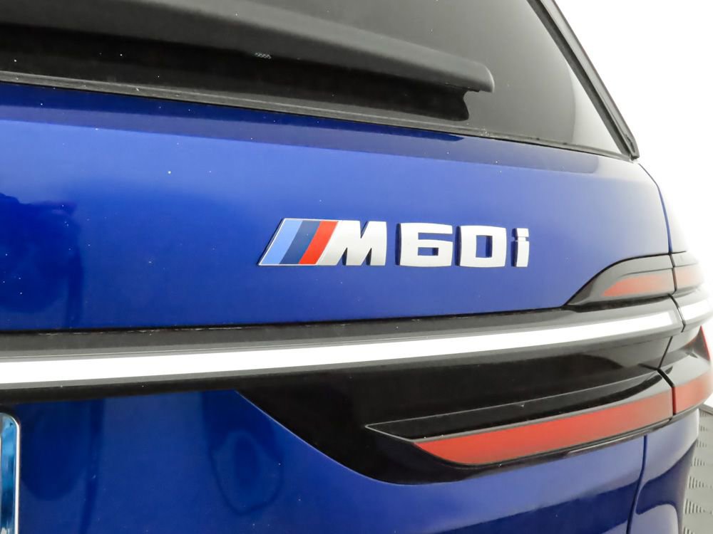 Used 2025 BMW X7 M60i AWD/4WD image 8