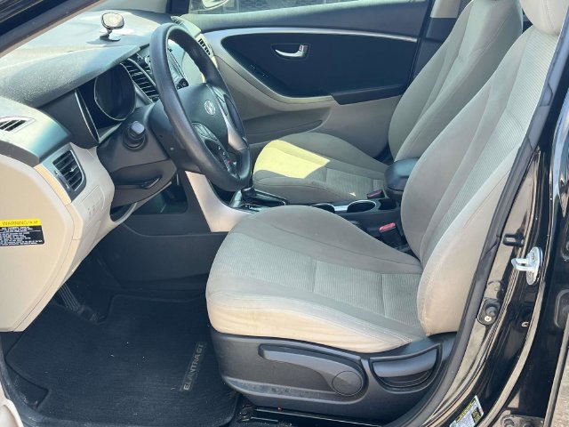 Used 2017 Hyundai Elantra GT FWD image 13