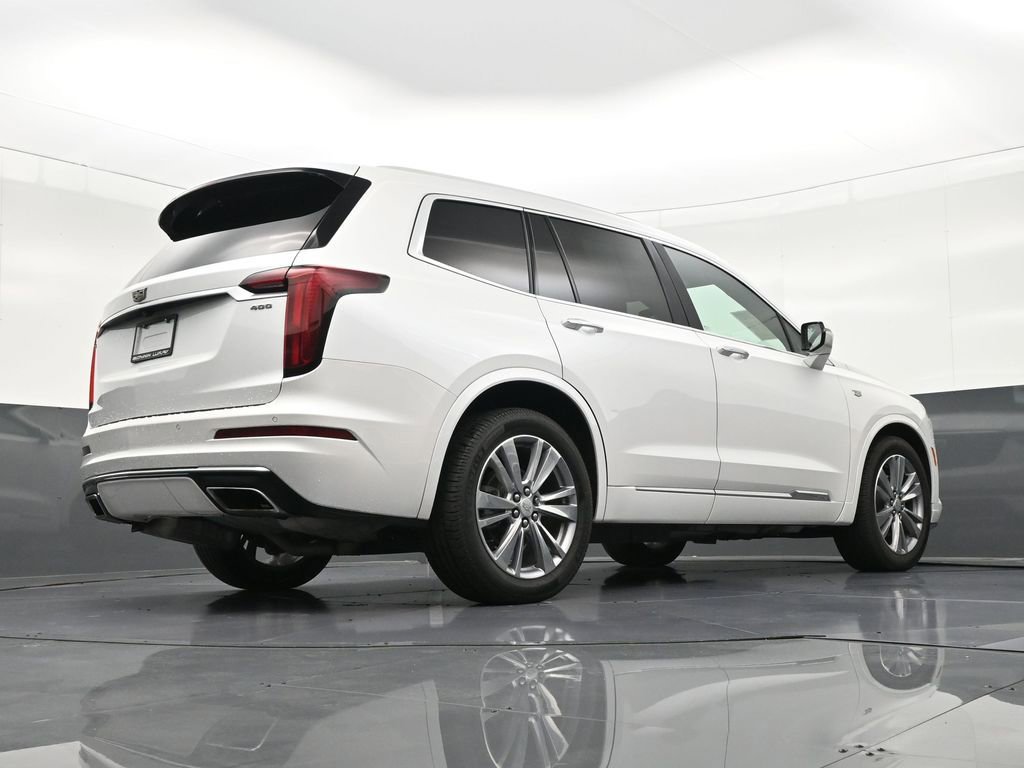 Used 2023 Cadillac XT6 Premium Luxury image 28