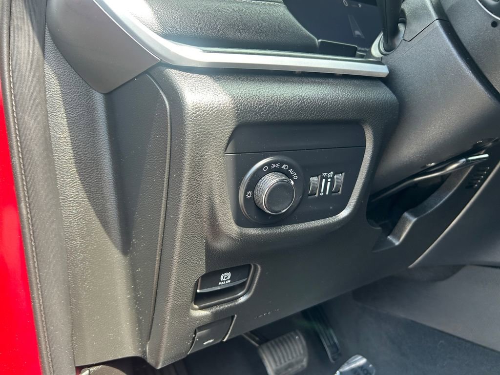 Used 2024 Jeep Grand Cherokee Altitude image 22