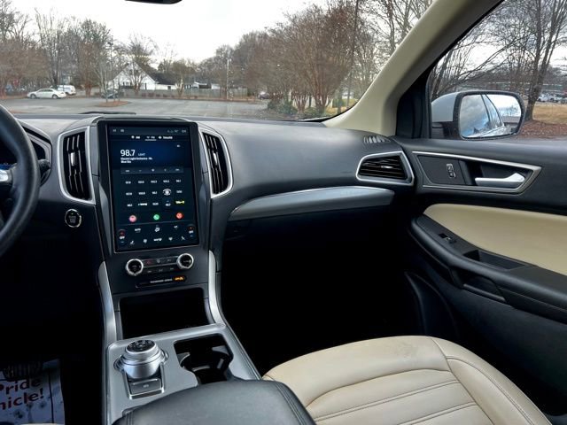 Used 2022 Ford Edge SEL image 29