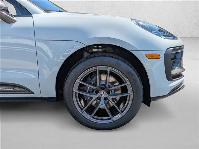 Certified 2025 Porsche Macan Turbo image 11