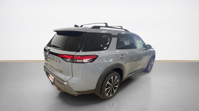 New 2026 Nissan Pathfinder Platinum w/ Cargo Package AWD/4WD image 5