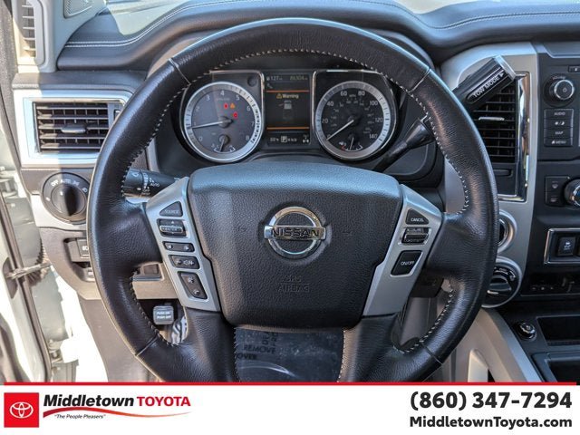 Used 2019 Nissan Titan PRO-4X w/ Pro-4x Convenience Package AWD/4WD image 17