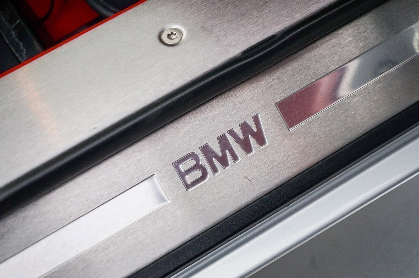 Used 2003 BMW Z8 RWD image 30