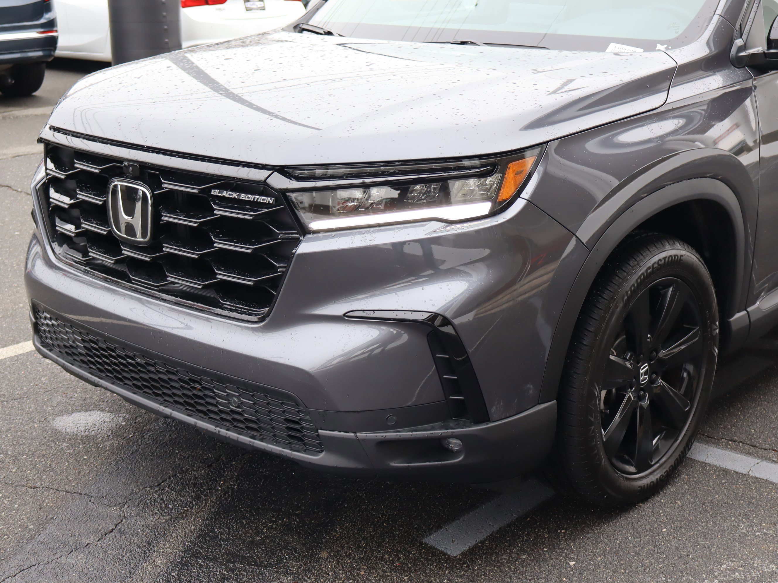 Used 2025 Honda Pilot Black Edition image 6