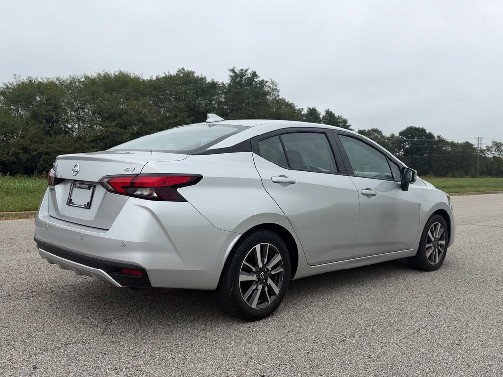 Used 2021 Nissan Versa SV FWD image 7