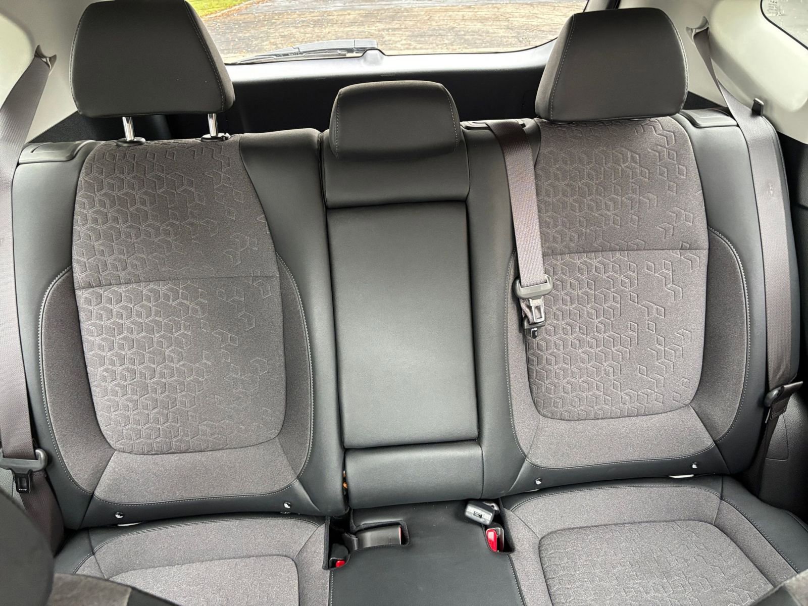 Used 2025 Kia Seltos S image 33