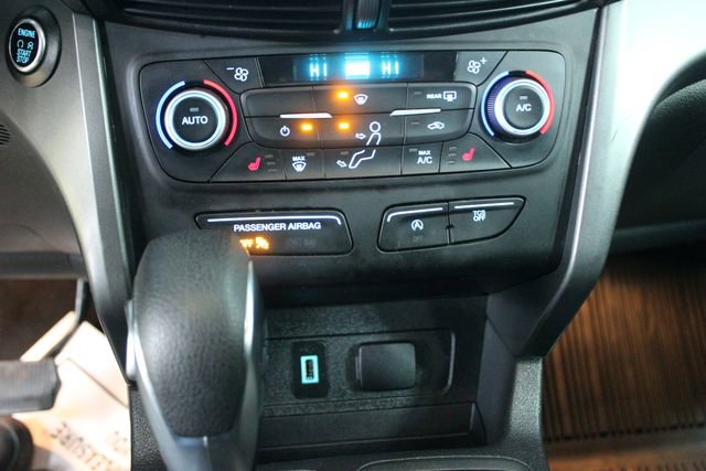 Used 2019 Ford Escape SE w/ Ford Safe & Smart Package image 19