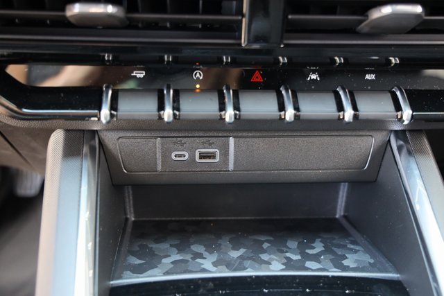 New 2026 GMC Canyon Elevation w/ Convenience Package image 22