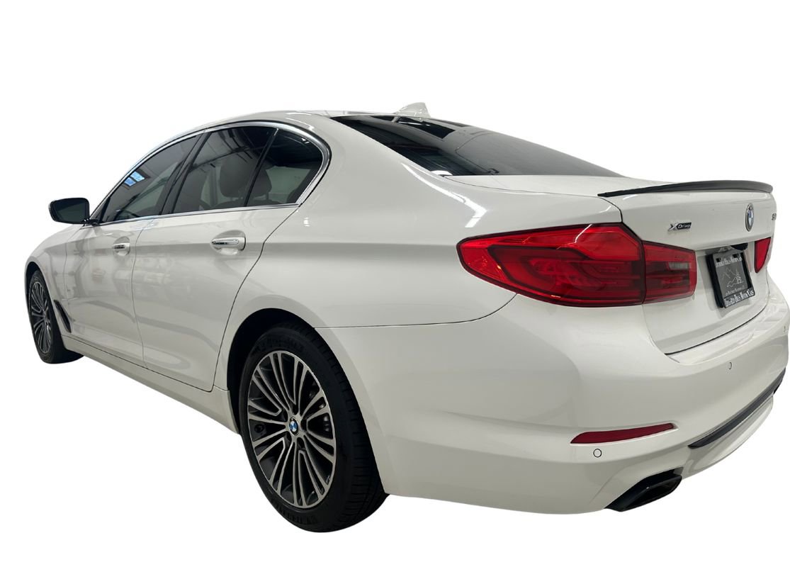 Used 2018 BMW 540i xDrive w/ Premium Package image 6