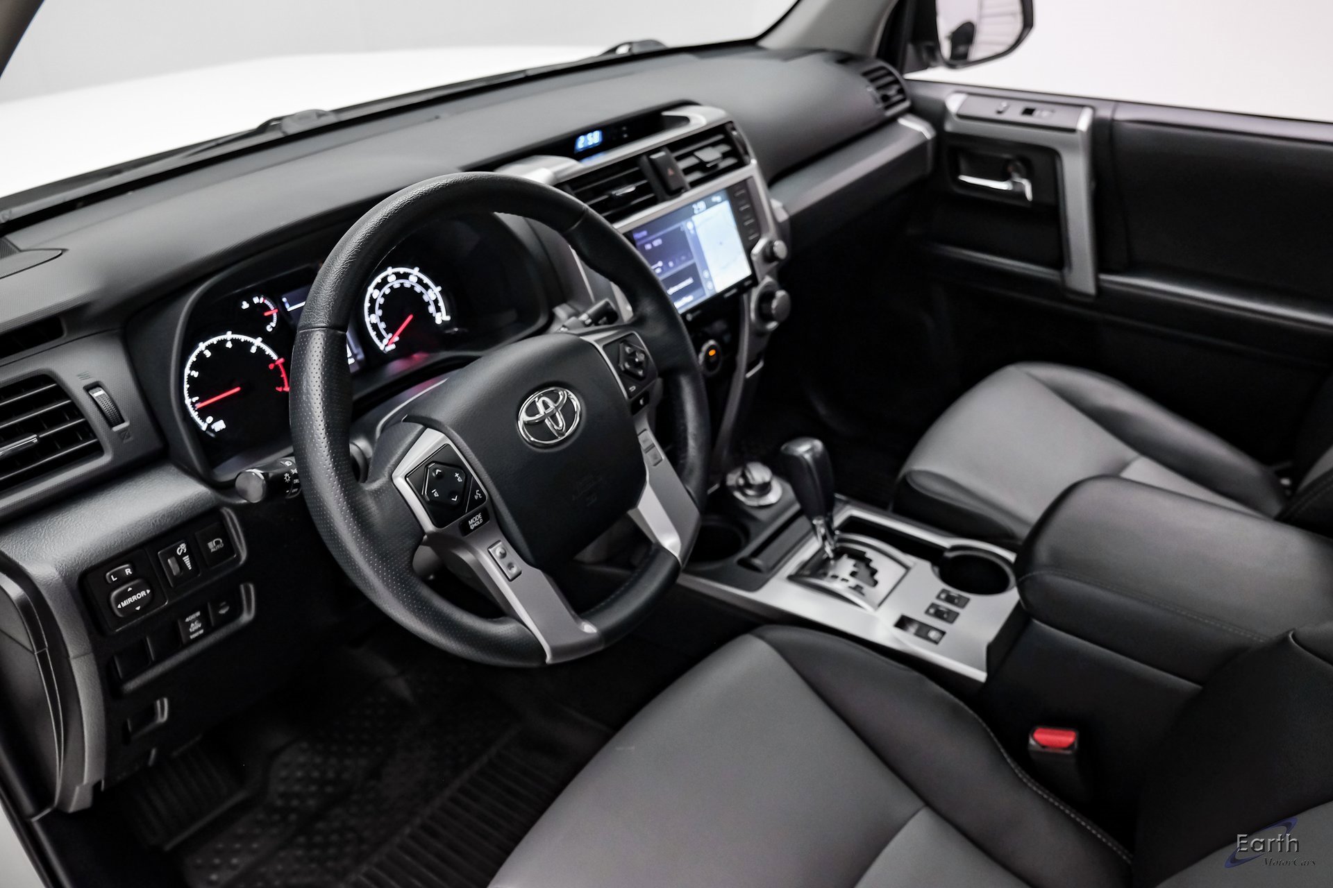 Used 2023 Toyota 4Runner SR5 Premium image 35