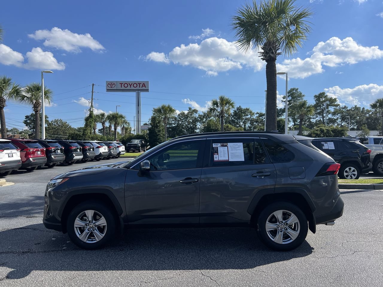 Used 2025 Toyota RAV4 XLE w/ Convenience Package FWD image 7