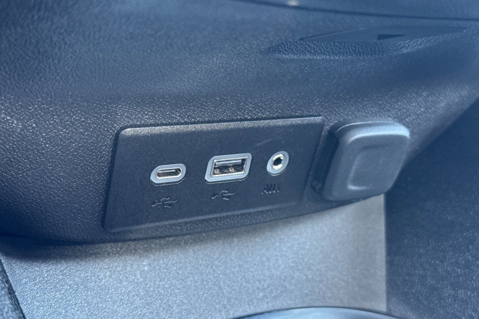 Used 2023 Chevrolet Malibu LT w/ Driver Confidence Package image 31