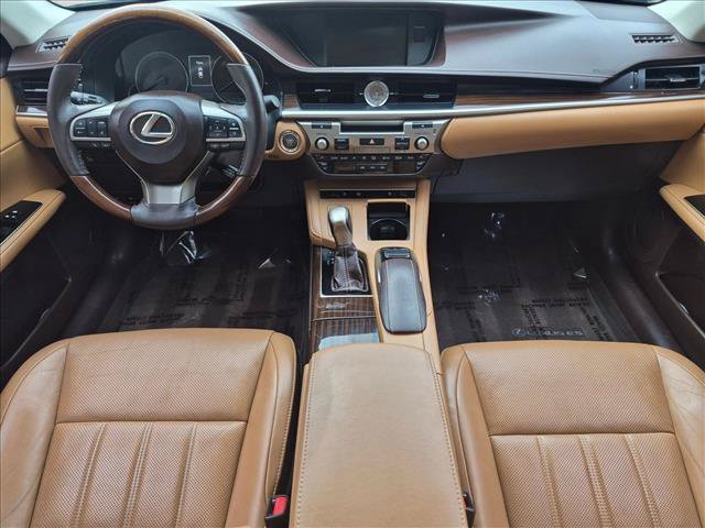 Used 2016 Lexus ES 350 w/ Luxury Package w/Wood Trim FWD image 17