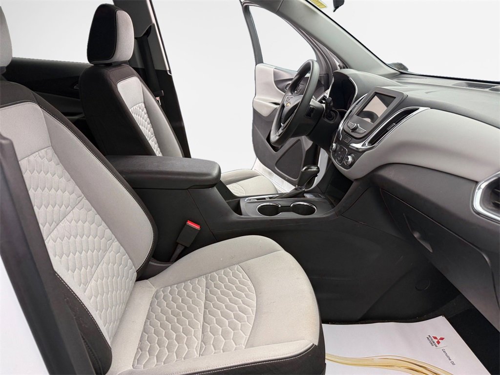Used 2019 Chevrolet Equinox LS w/ LS Convenience Package image 24