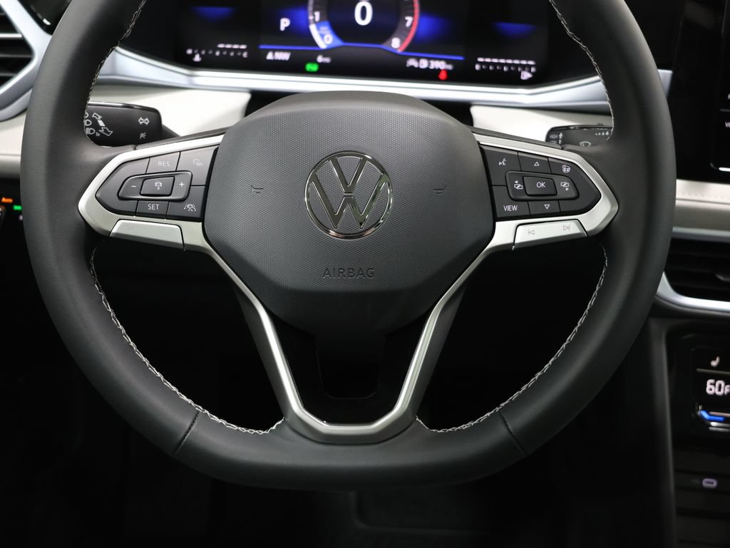 New 2026 Volkswagen Taos SE AWD/4WD image 17