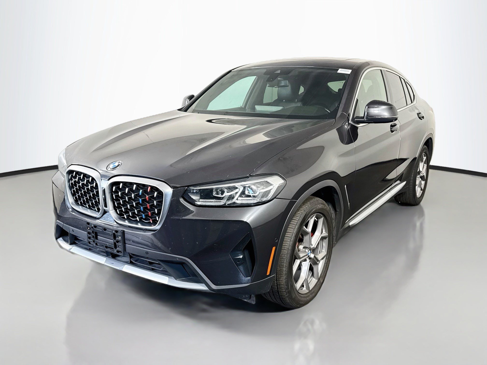 Used 2022 BMW X4 xDrive30i AWD/4WD image 4