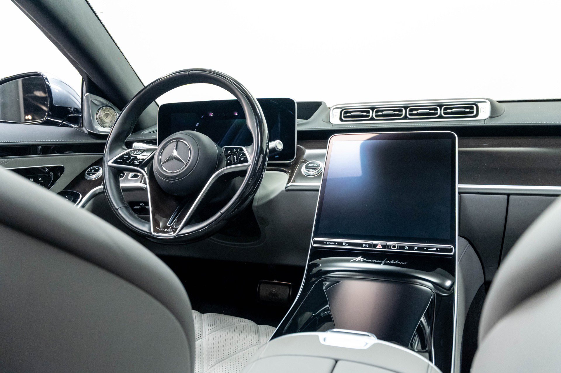 Used 2024 Mercedes-Benz Maybach S 680 4MATIC image 36