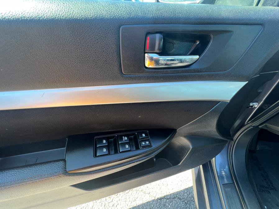Used 2014 Subaru Legacy 2.5i Premium image 6