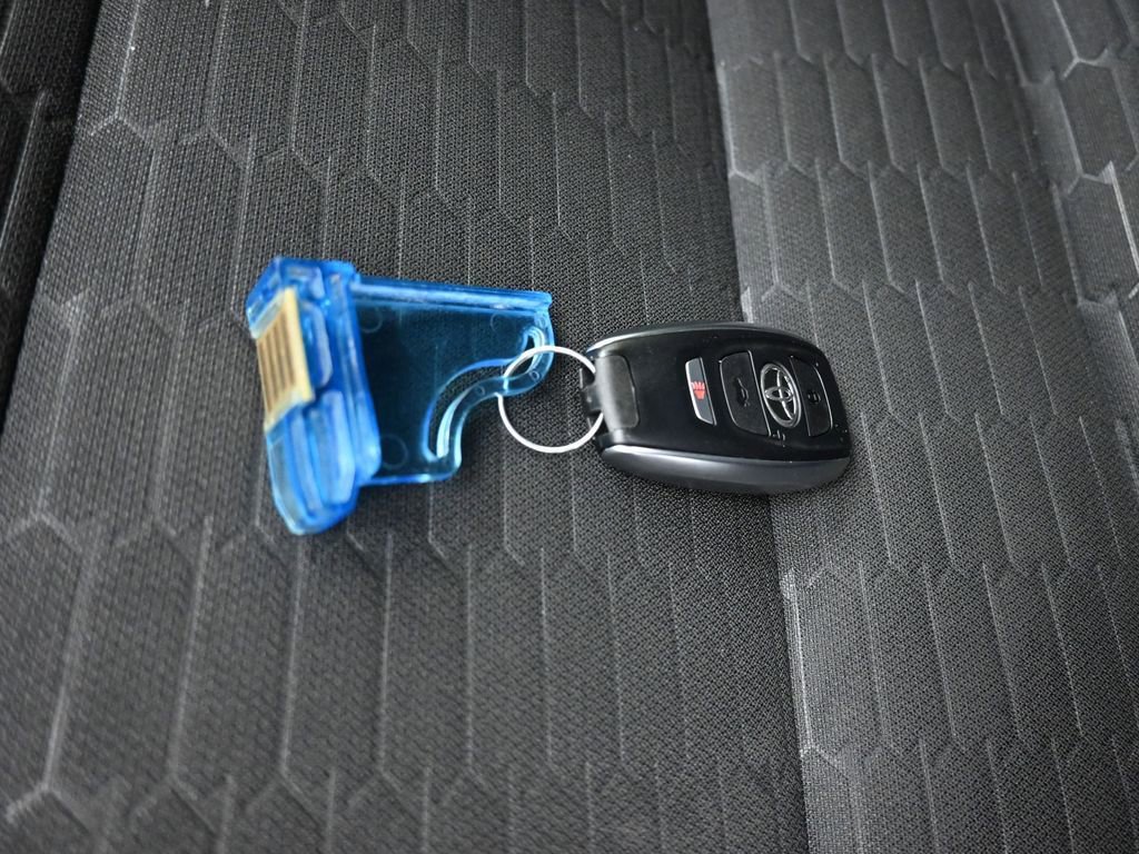 Used 2025 Toyota GR86 w/ Performance Package image 44