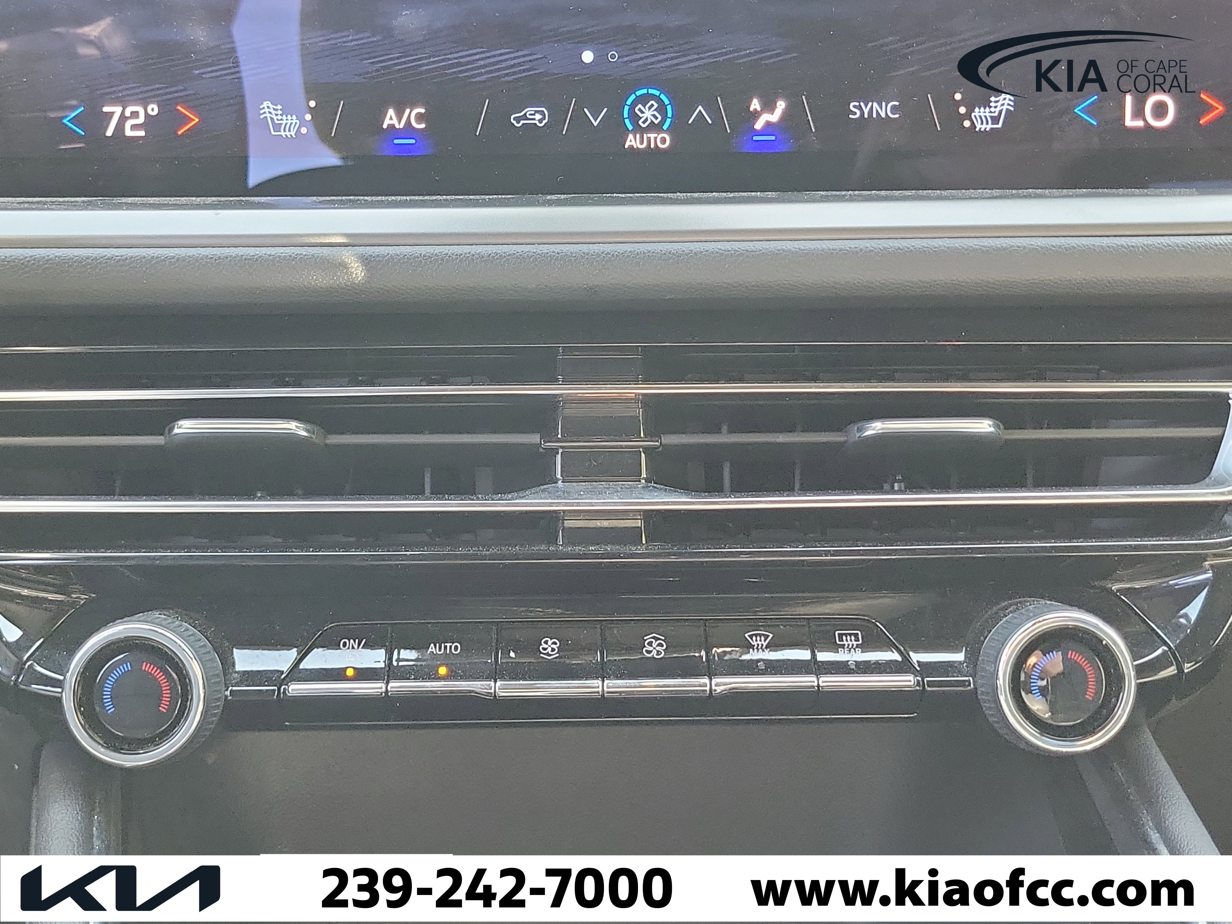 Used 2025 Chevrolet Traverse LT image 20