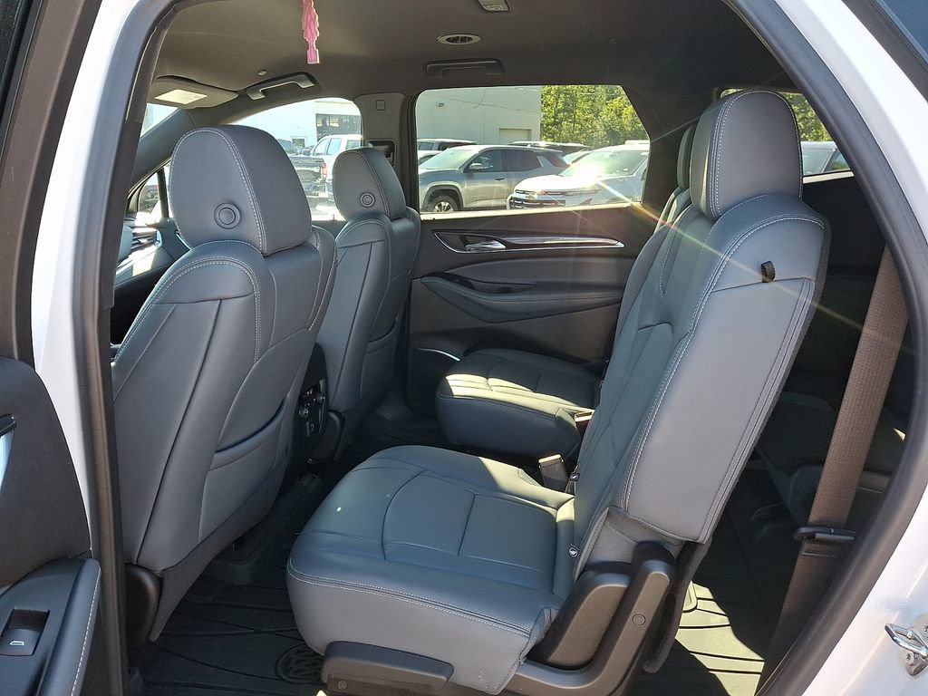 Used 2024 Buick Enclave Essence w/ Technology Package AWD/4WD image 16