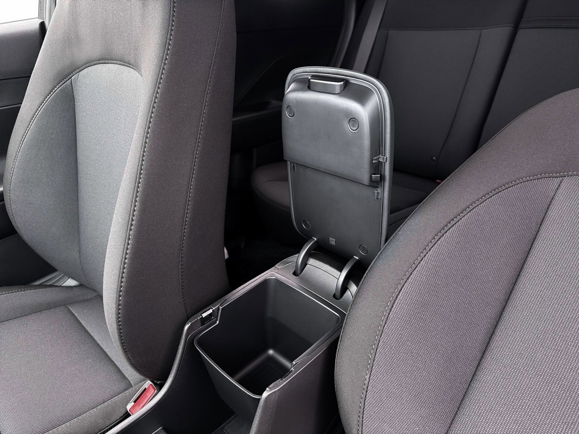 New 2026 Hyundai Kona SEL Sport FWD image 19