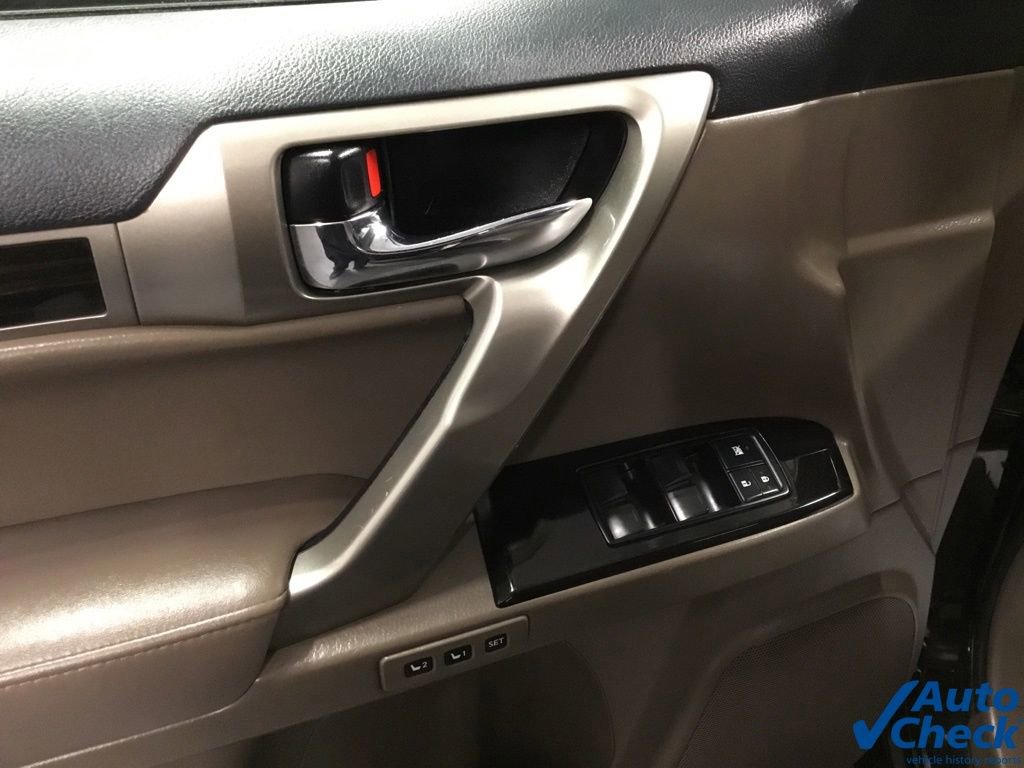 Used 2018 Lexus GX 460 w/ Navigation Package image 20