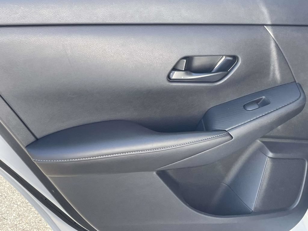 Used 2024 Nissan Sentra SV FWD image 20