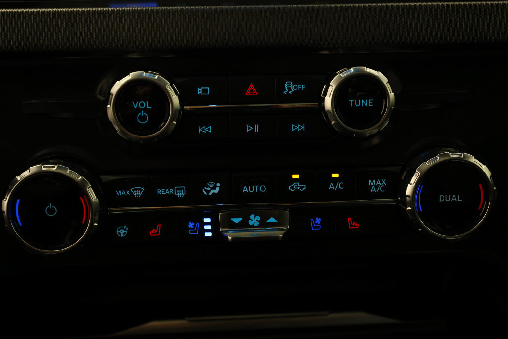 Used 2026 Ford F350 Platinum AWD/4WD image 26