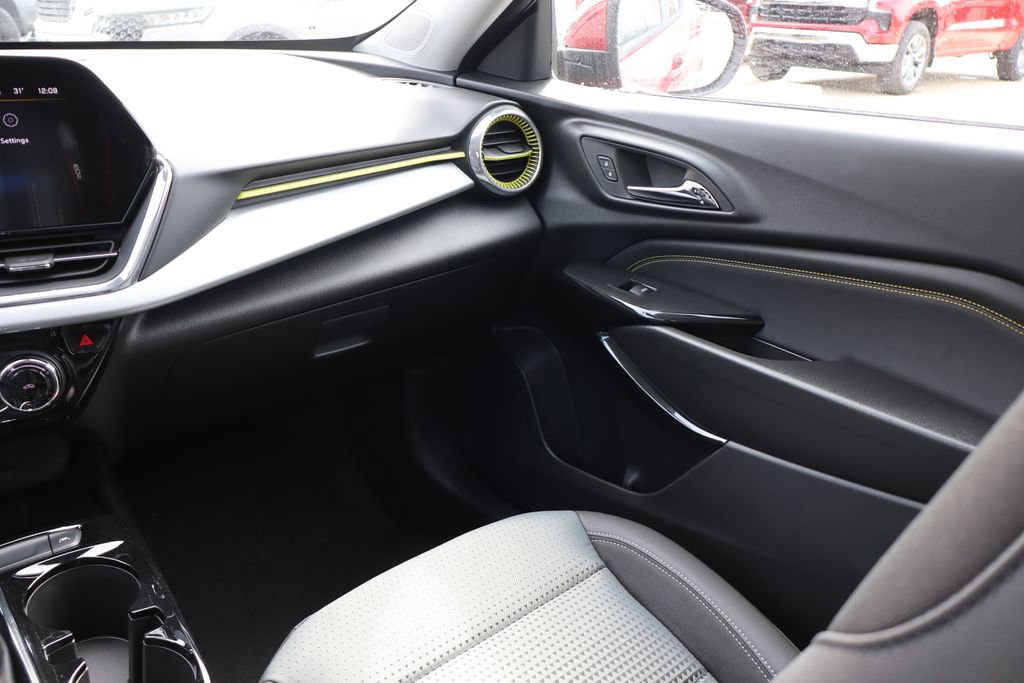 New 2026 Chevrolet Trax LT image 34