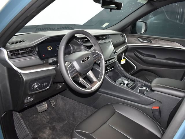 New 2026 Jeep Grand Cherokee L Limited image 12