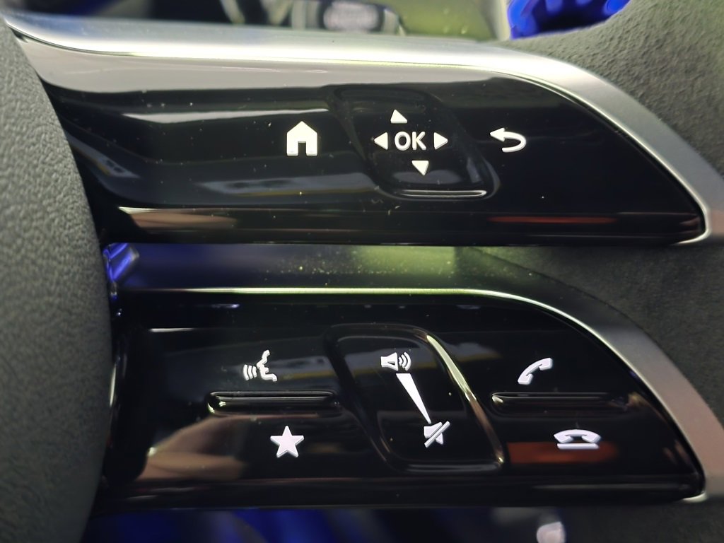 Used 2025 Mercedes-Benz CLA 35 AMG 4MATIC image 25