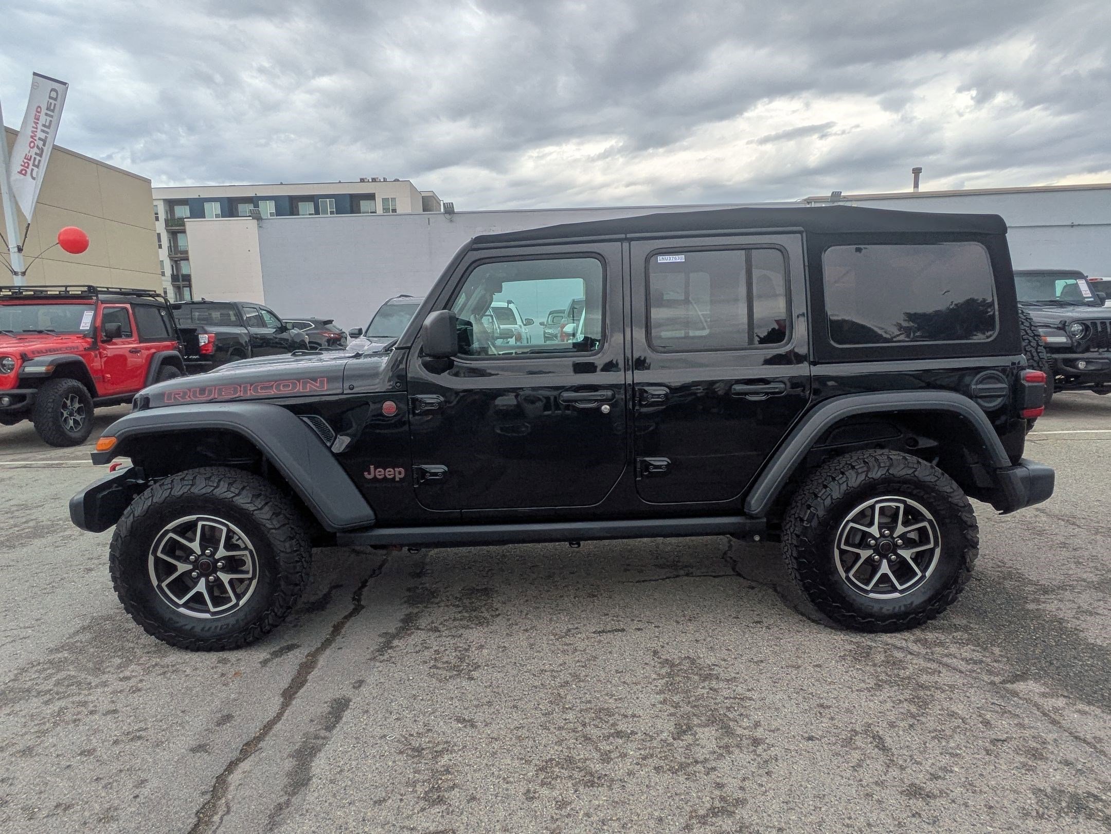 Used 2024 Jeep Wrangler Unlimited Rubicon w/ Convenience Group image 9