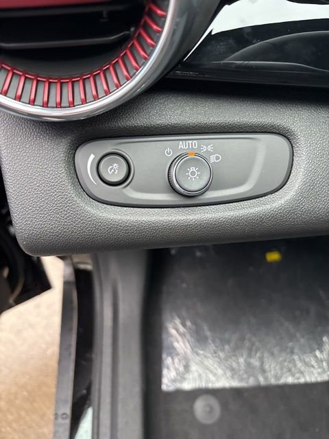 New 2026 Chevrolet Trax RS w/ Driver Confidence Package image 21