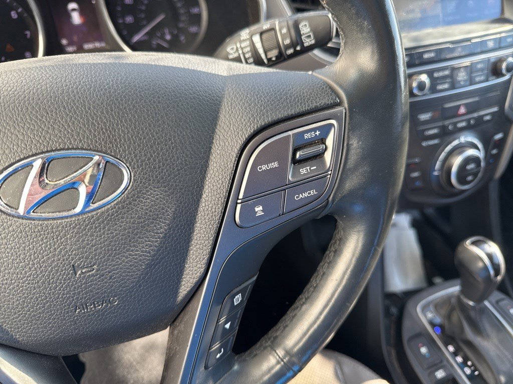 Used 2017 Hyundai Santa Fe SE w/ SE Ultimate Tech Package 03 image 17