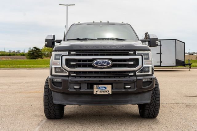 Used 2020 Ford F250 Platinum AWD/4WD image 2