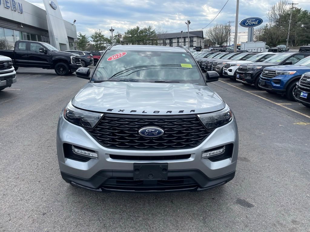 Used 2022 Ford Explorer ST-Line w/ Class IV Trailer Tow Package AWD/4WD image 9