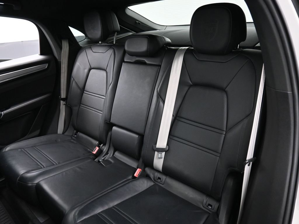 Certified 2023 Porsche Cayenne Platinum Edition AWD/4WD image 23