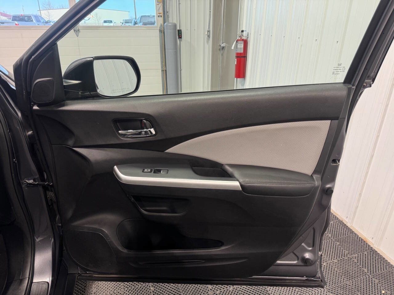 Used 2016 Honda CR-V EX-L image 18