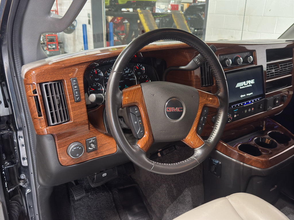 Used 2023 GMC Savana 2500 RWD image 19